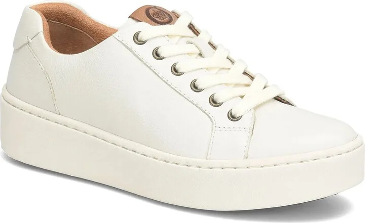 Born Mira Sneaker