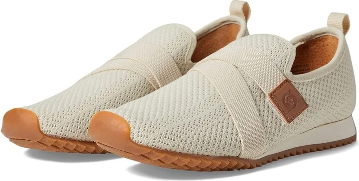Born Newbury Women's Shoes Cream : 6 M (B), Textile