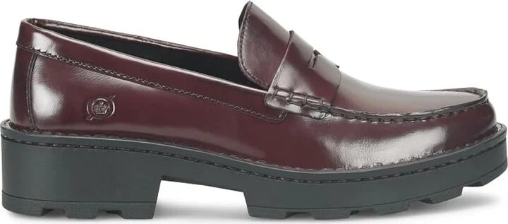 BORN Women's Carrera Burgandy Box 6 M