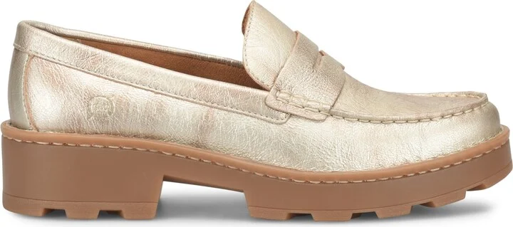 Born Women's Carrera Round Toe Loafer - Image 2