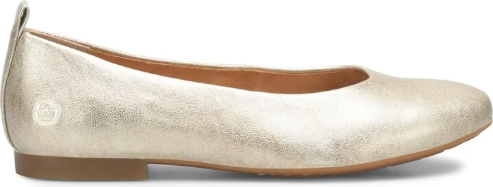 Born Women's Patrice Round Toe Flats - Image 6