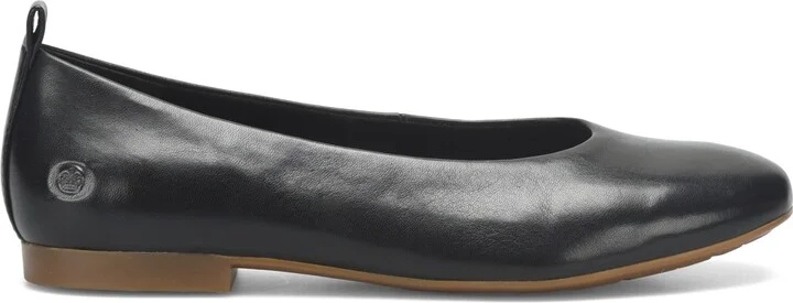 Born Women's Patrice Round Toe Flats - Image 10