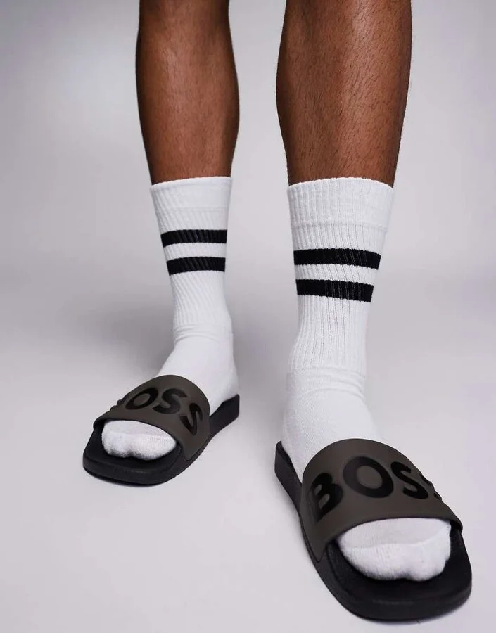 Boss Aryeh contrast logo slides in green and black - Image 4