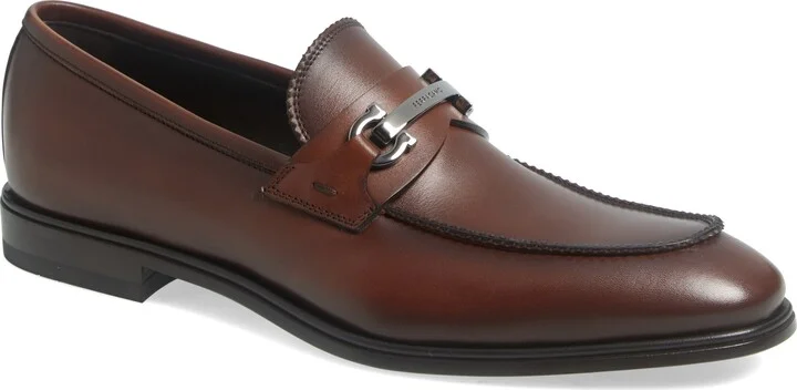 Mid-Brown T. Moro