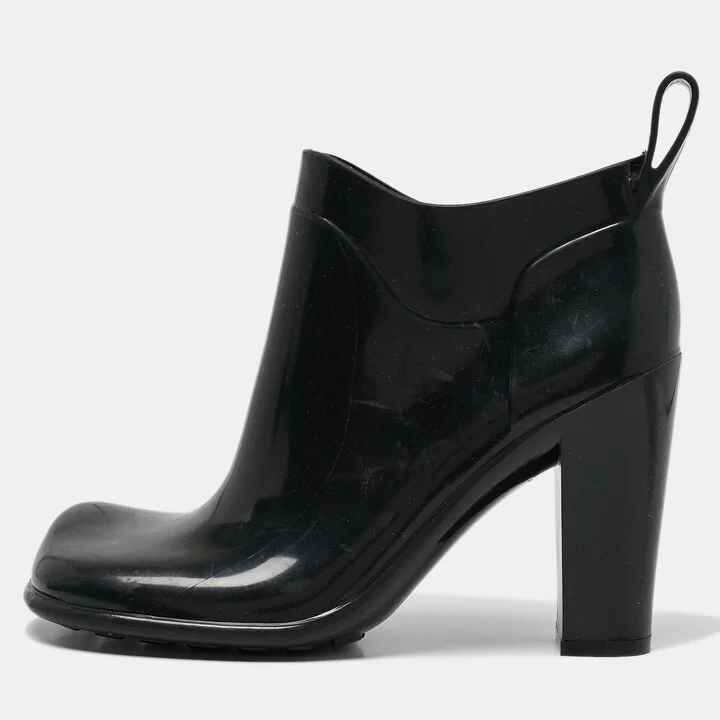 Bottega Veneta Black Rubber Ankle Boots Size 37
