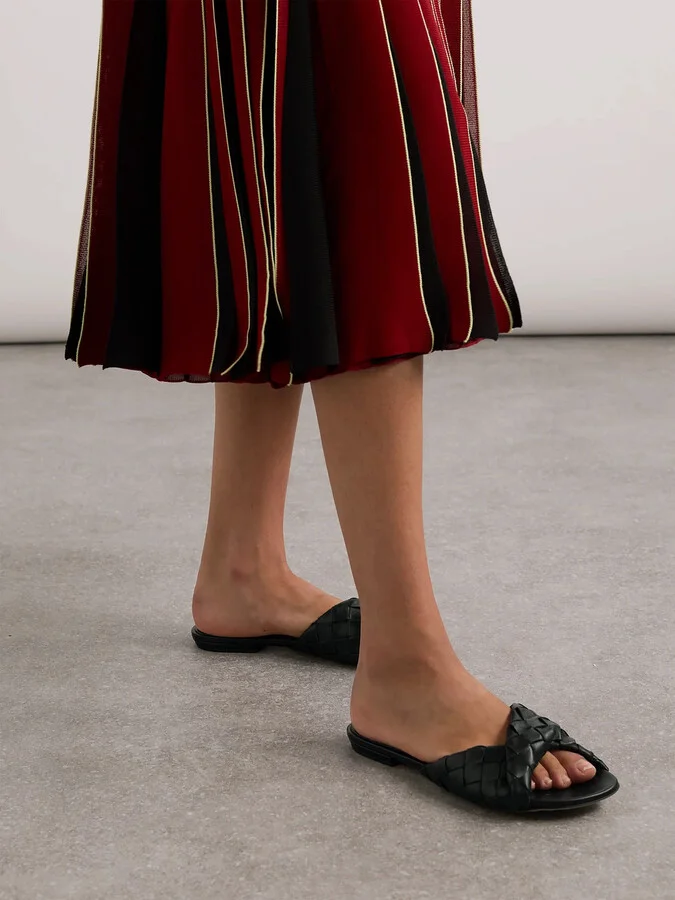 Bottega Veneta - Blink Intrecciato Leather Slides - Black - Image 2