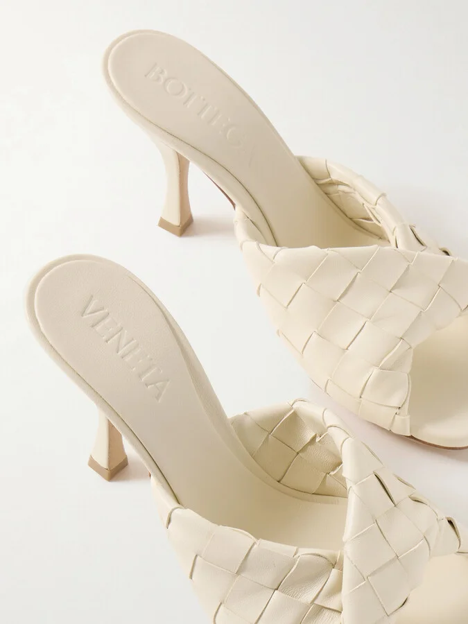 Bottega Veneta - Blink Twisted Intrecciato Leather Mules - Cream - Image 4