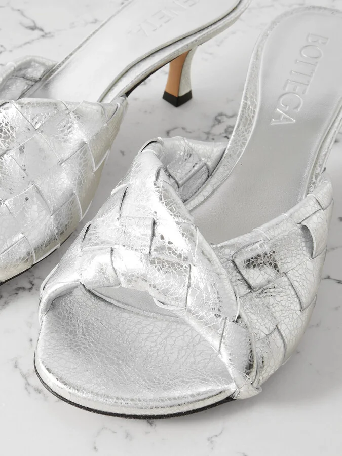 Bottega Veneta - Blink Twisted Intrecciato Metallic Leather Mules - Silver - Image 4