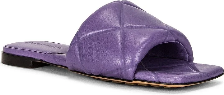 Bottega Veneta BV Rubber Lido Sandals in Purple - Image 2