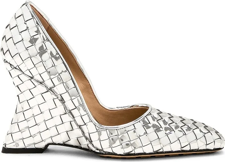 Bottega Veneta Comet Slip On Pump in Metallic Silver