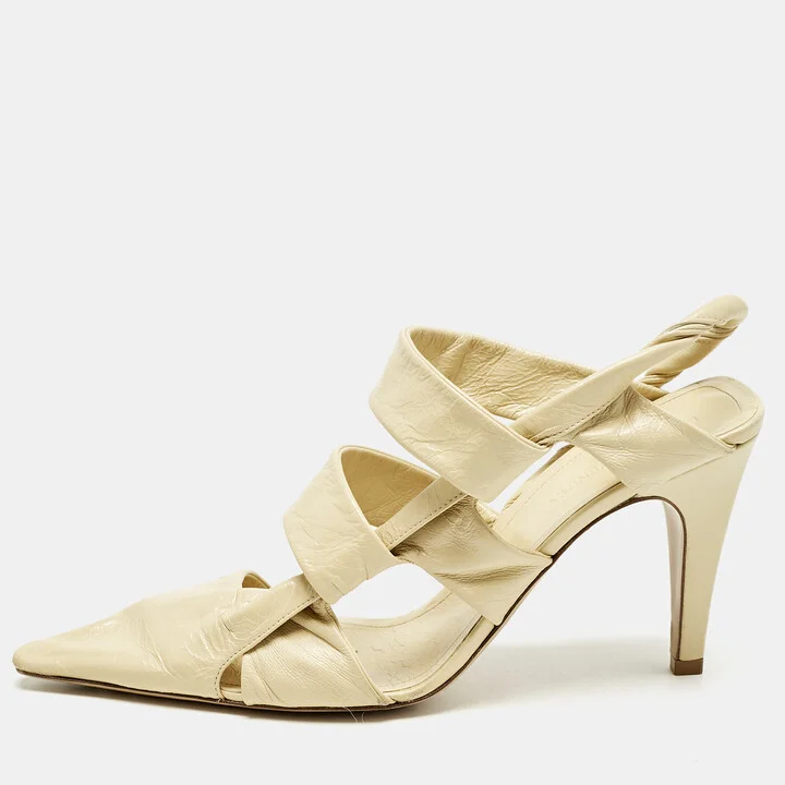 Bottega Veneta Cream Leather Ankle Strap Pumps Size 38