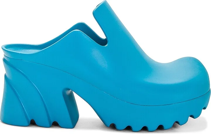 Bottega Veneta Flash Pump Mule in Blue