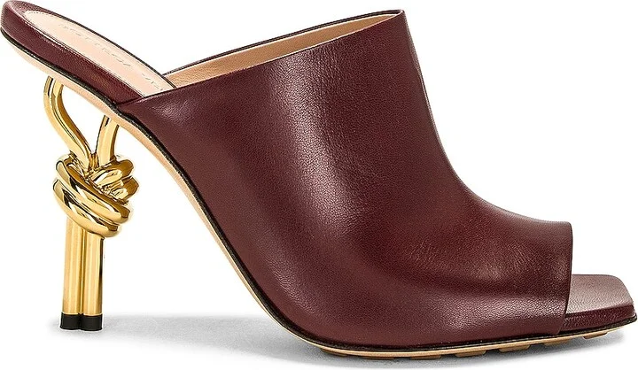 Bottega Veneta Knot Mule Sandal in Burgundy