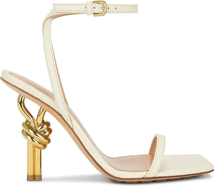 Bottega Veneta Knot Sandal in Cream