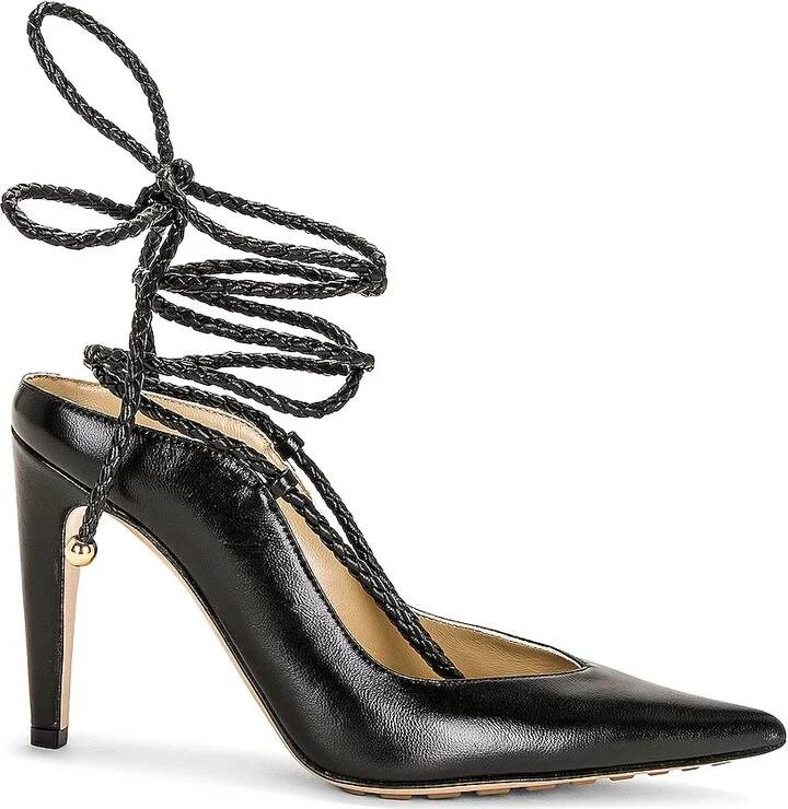 Bottega Veneta Lace Up Pumps in Black