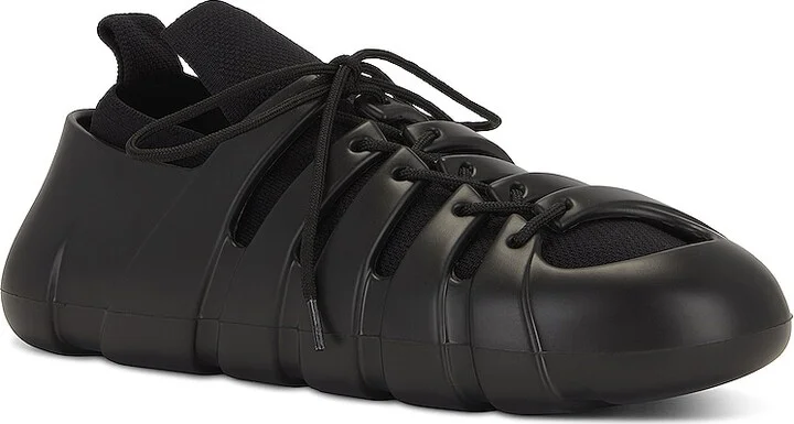Bottega Veneta Lace Up Sneaker in Black - Image 2
