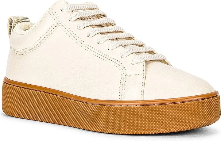Bottega Veneta Lace Up Sneakers in Ivory - Image 2