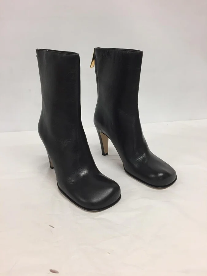 Bottega Veneta Leather Ankle Boots - Image 2