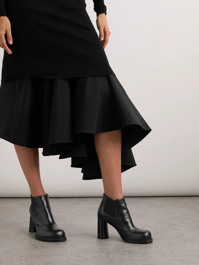 Bottega Veneta - Leather Chelsea Boots - Black - Image 2