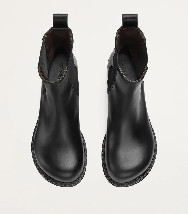 Bottega Veneta Leather Cliff Chelsea Boots - Image 4