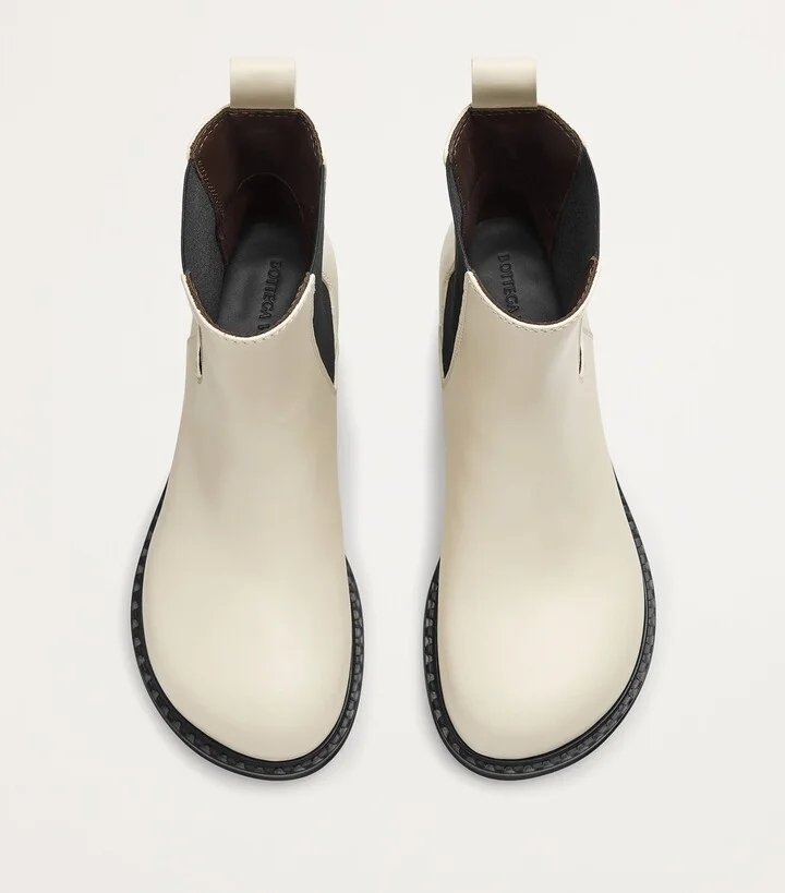 Bottega Veneta Leather Cliff Chelsea Boots - Image 6
