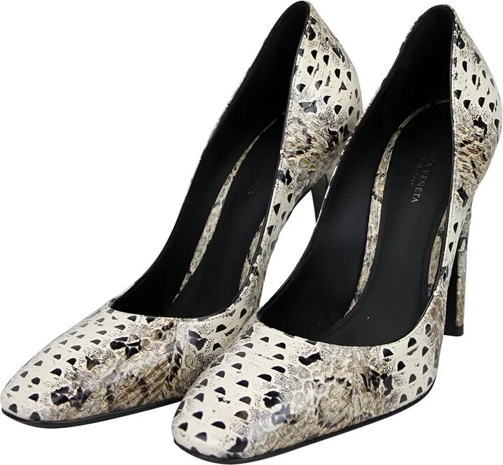 Bottega Veneta Leather Pump - Image 2