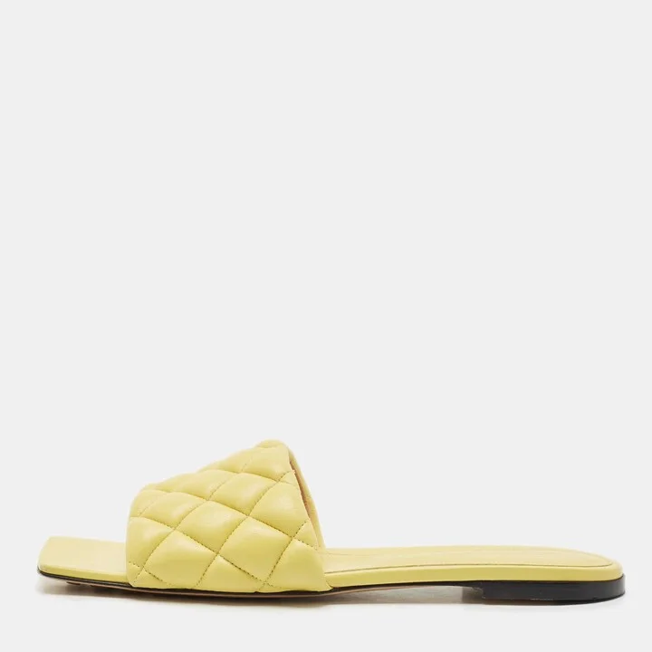 Bottega Veneta Lemon Quilted Leather Lido Flat Sandals Size 41