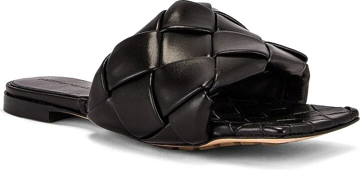 Bottega Veneta Lido Sandals in Black - Image 2