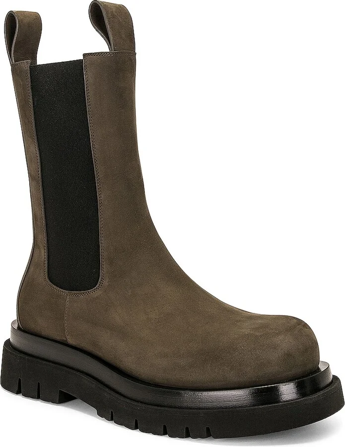 Bottega Veneta Lug Chelsea Boot Waxed Nubuck in Brown - Image 2
