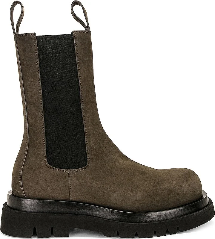 Bottega Veneta Lug Chelsea Boot Waxed Nubuck in Brown