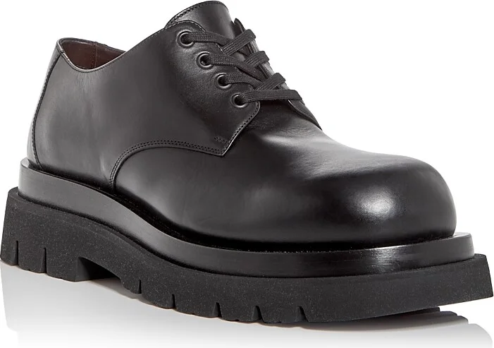Bottega Veneta Men's Fondant Plain Toe Oxfords