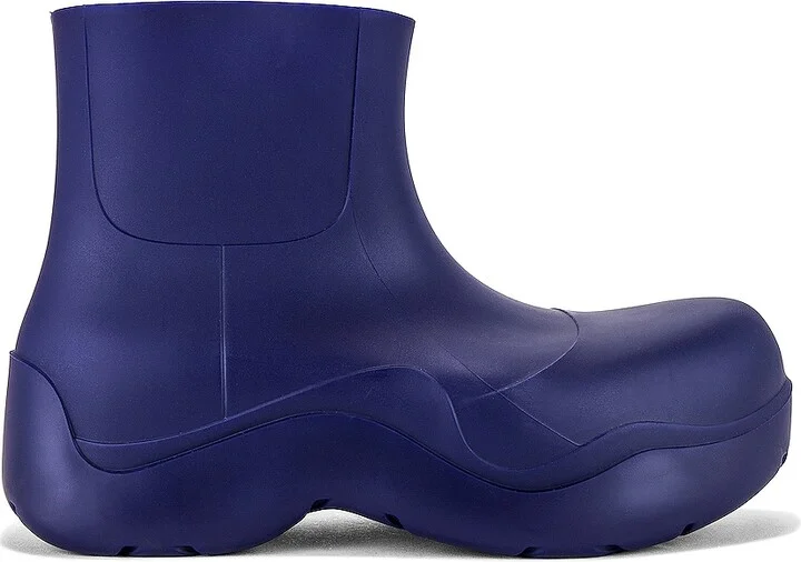 Bottega Veneta Puddle Ankle Boot in Purple