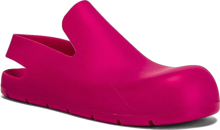 Bottega Veneta Puddle Sling Back Flat Sandals in Fuchsia - Image 2
