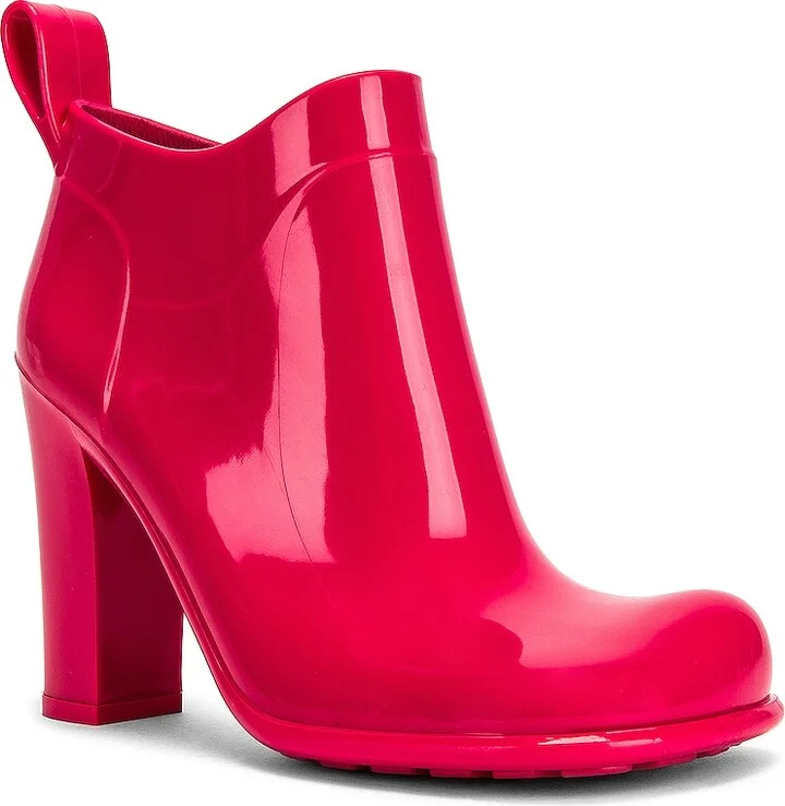 Bottega Veneta Rubber Ankle Boots in Pink - Image 2