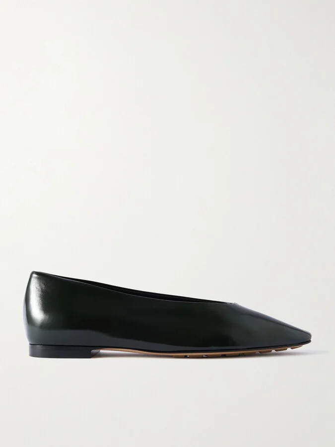 Bottega Veneta - Sofia Glossed-leather Point-toe Ballet Flats - Black