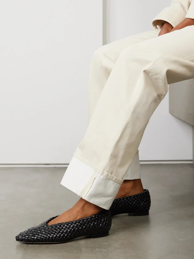 Bottega Veneta - Sofia Intrecciato Leather Point-toe Flat - Black - Image 2