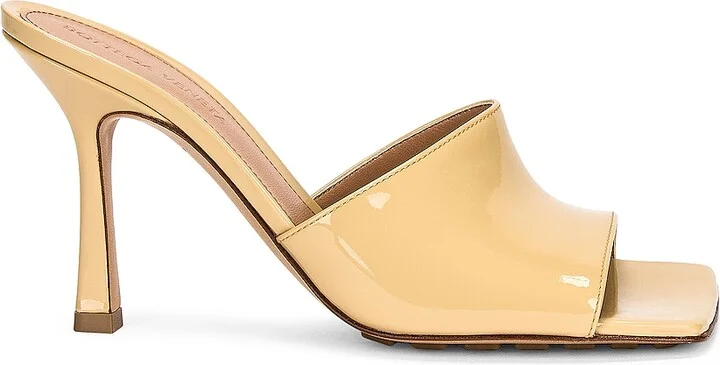 Bottega Veneta Stretch Gloss Sandals in Nude