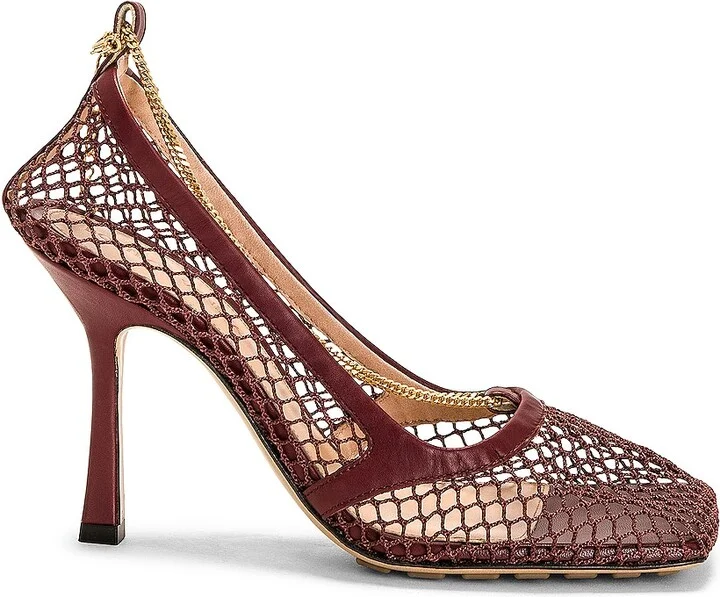 Bottega Veneta Stretch Lace Up Sandal in Wine