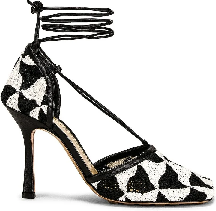 String & Black