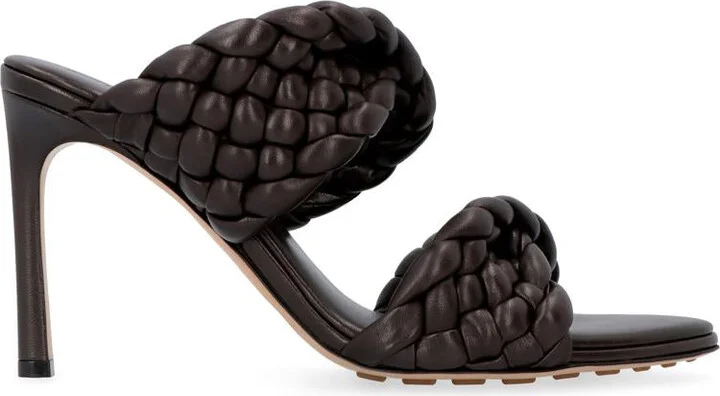 Bottega Veneta The Curve Leather Mules