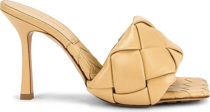 Bottega Veneta The Rubber Lido Sandals in Beige