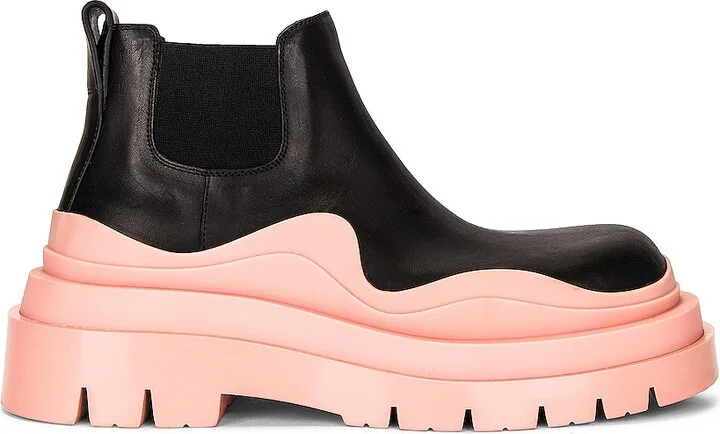 Bottega Veneta The Tire Ankle Boots in Black,Pink