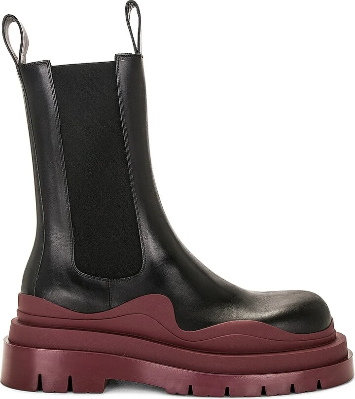 Bottega Veneta Tire Chelsea Boot in Black