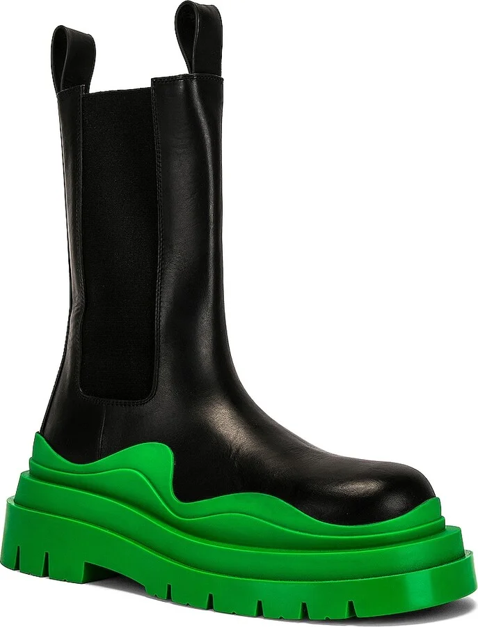 Bottega Veneta Tire Chelsea Boots in Black - Image 2