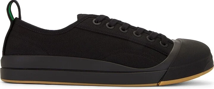 Bottega Veneta Vulcan Low Top Sneaker in Black