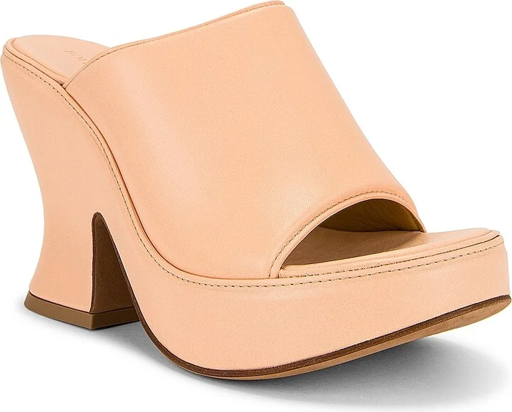 Bottega Veneta Wedge Sandals in Blush - Image 2