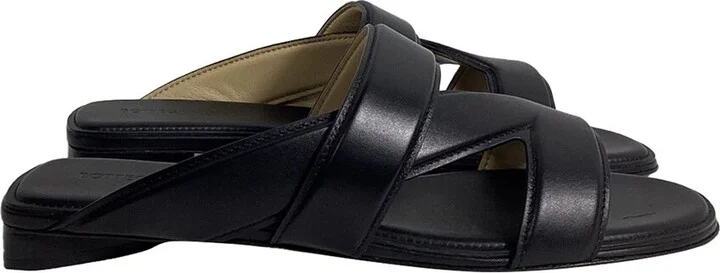 Bottega Veneta Women's Leather Vienna Crossover Strap Sandal (Authentic Pre-Loved)