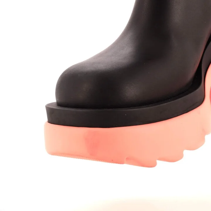 Bottega Veneta Women's The Flash Chelsea Boots Leather - Image 6
