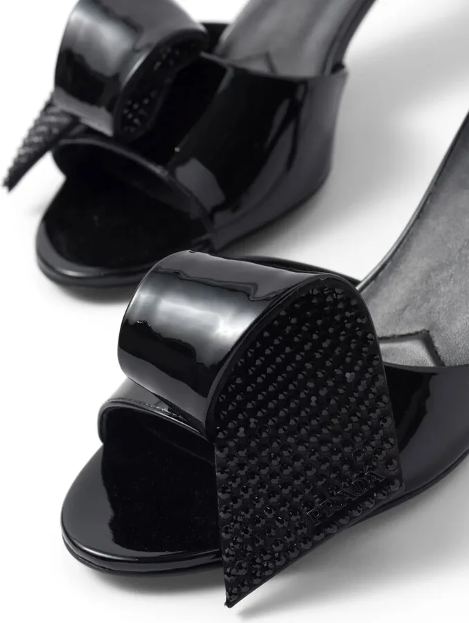 Bow-Detail Patent-Leather Sandals - Image 5