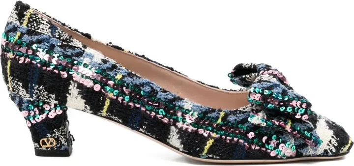 Bow-Detail Pumps